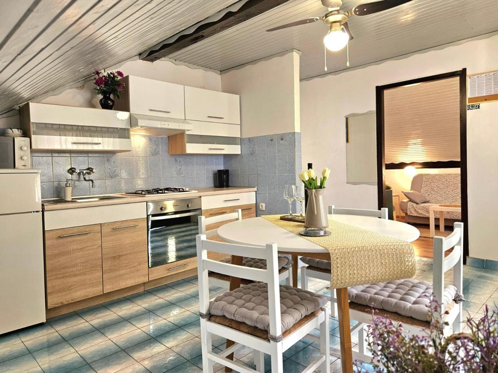 Apartments Marijana ヴォディツェ エクステリア 写真